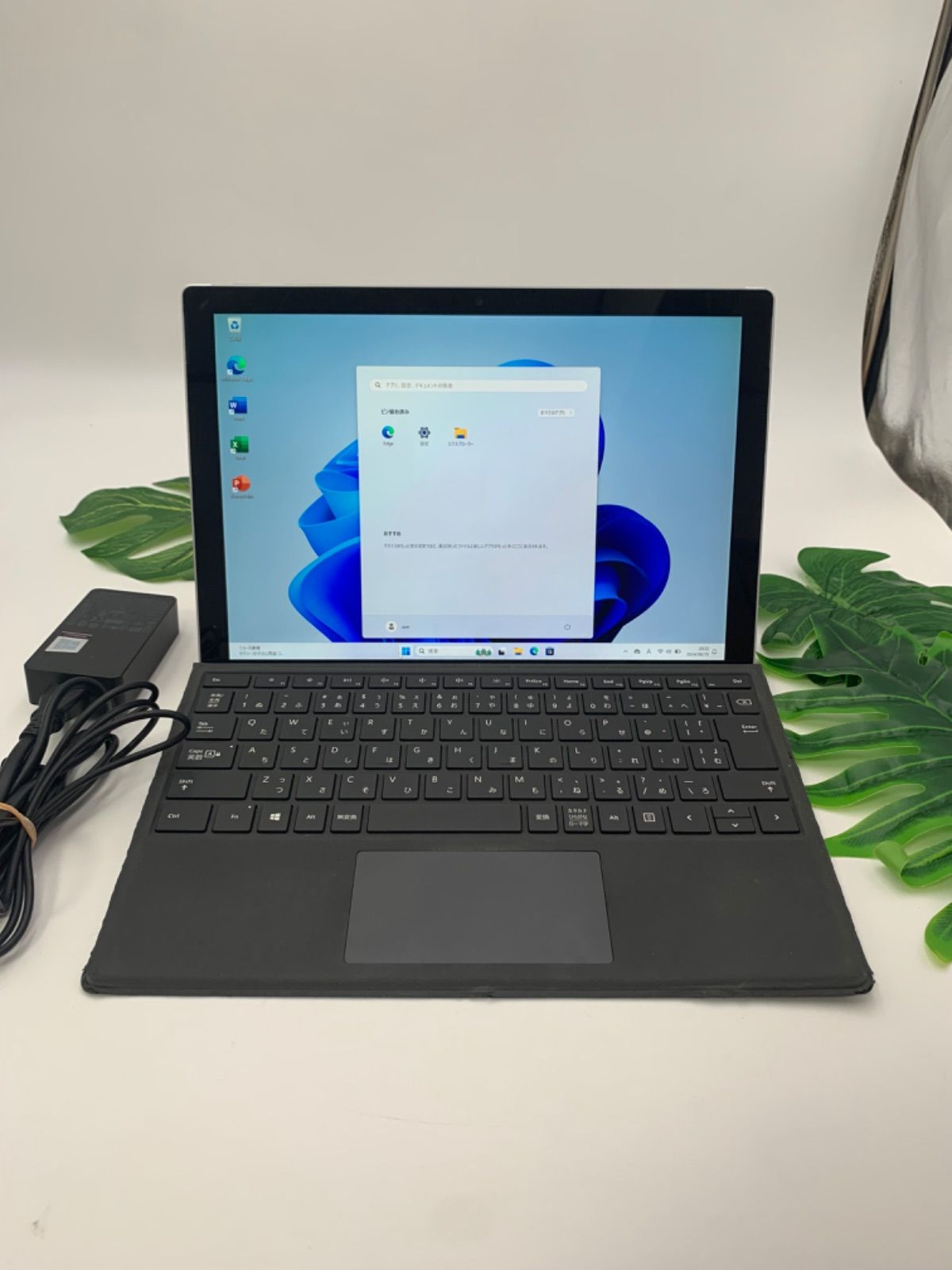 Surface Pro 6 1796 Core i5 8350U メモリ8GB Surface Pro 6 1796 Core i5 8350U メモリ8GB