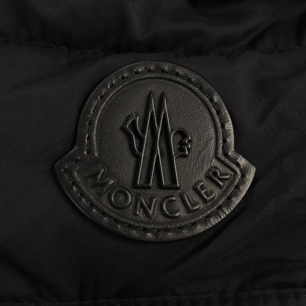 ダウンジャケット