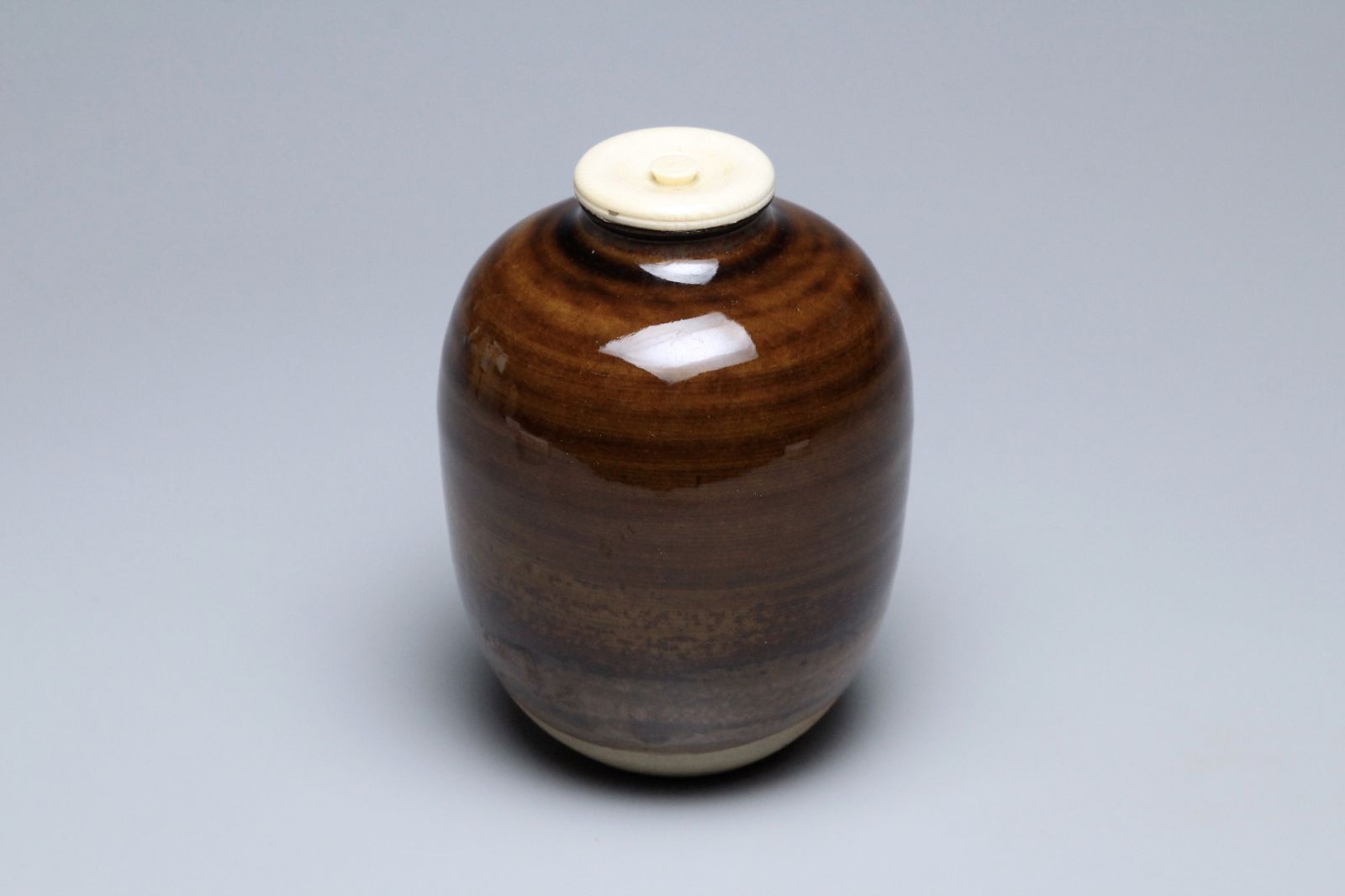 高取静山　十一代　茶入　共箱　茶入れ　古美術品　骨董品【正一古美術】 高取静山 十一代 茶入 共箱 茶入れ 古美術品 骨董品【正一古美術