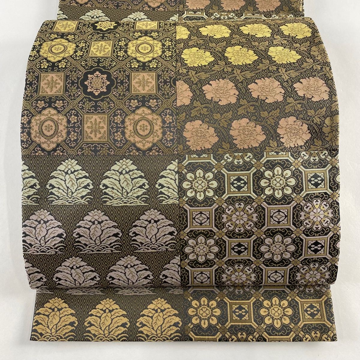 袋帯 名品 箔屋清兵衛 落款 西陣織 鶏頭柄 蜀江文 焦茶色 全通 正絹  