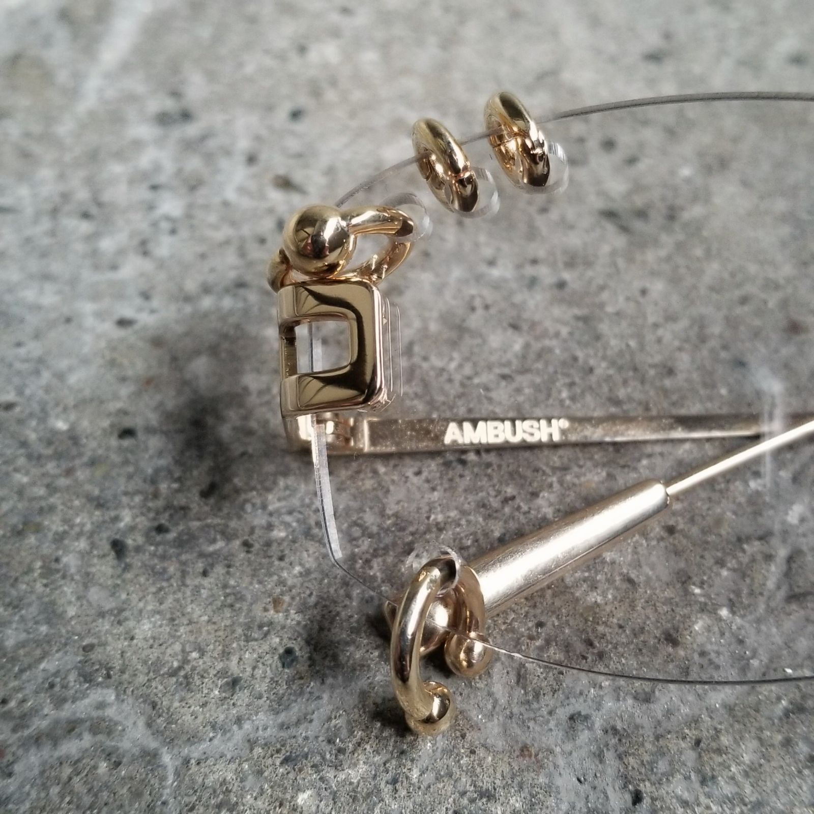 AMBUSH PIERCED SUNGLASSES GOLD アンブッシュ ピアス
