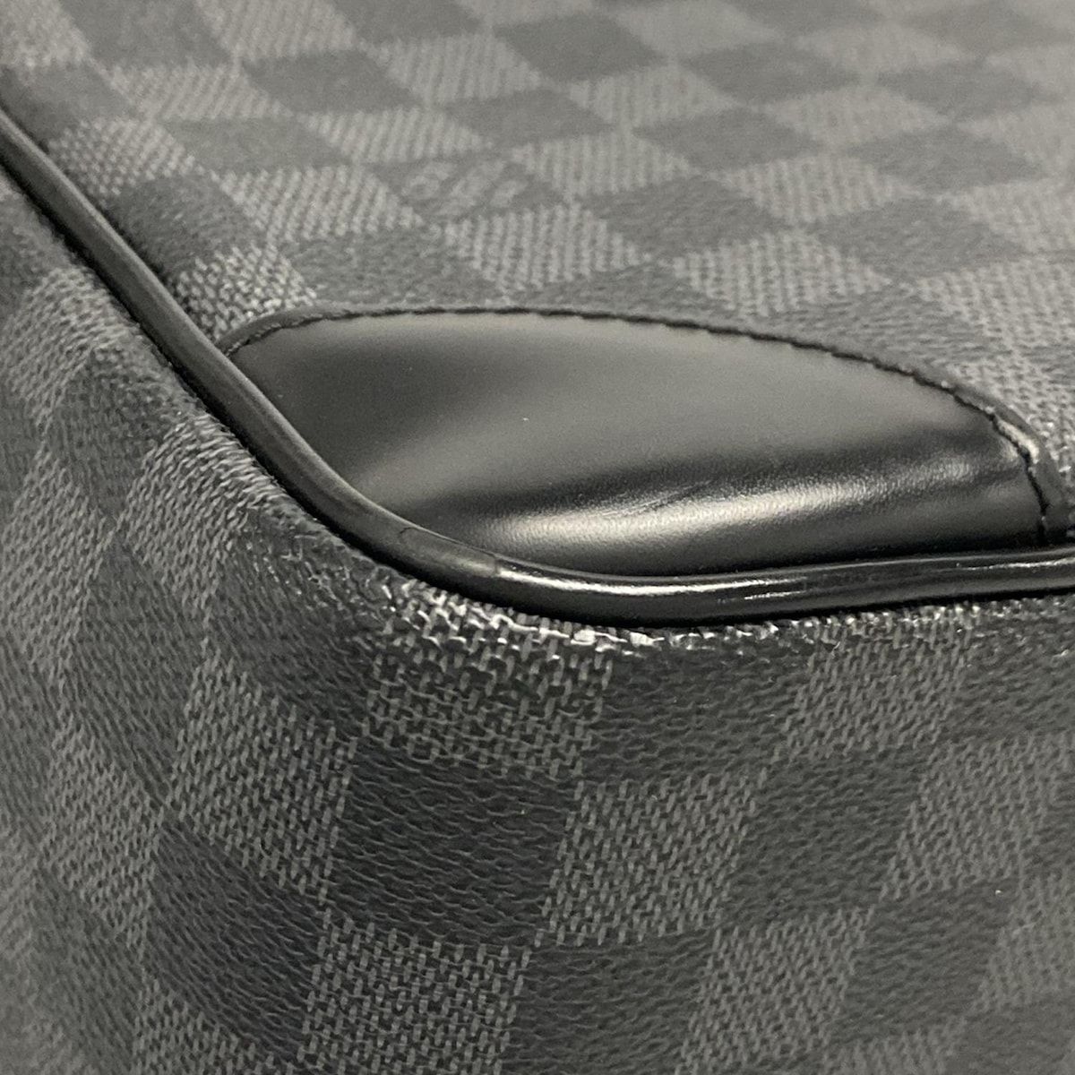 ルイヴィトン バッグ ダミエグラフィット ドキュマン ヴォワヤージュ 1469