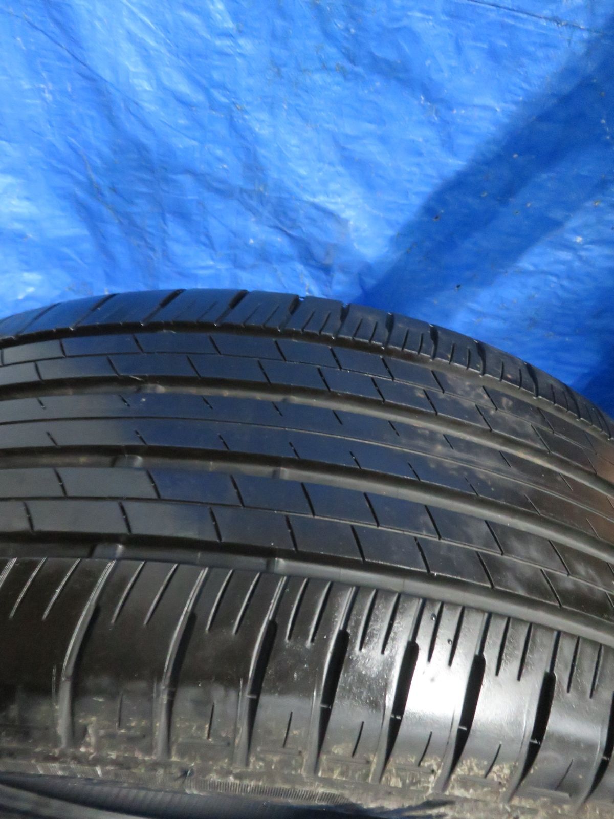 タイヤ 夏タイヤ
