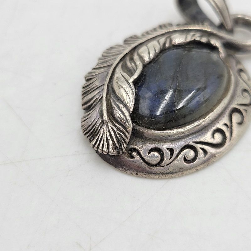 フェザー アラベスク