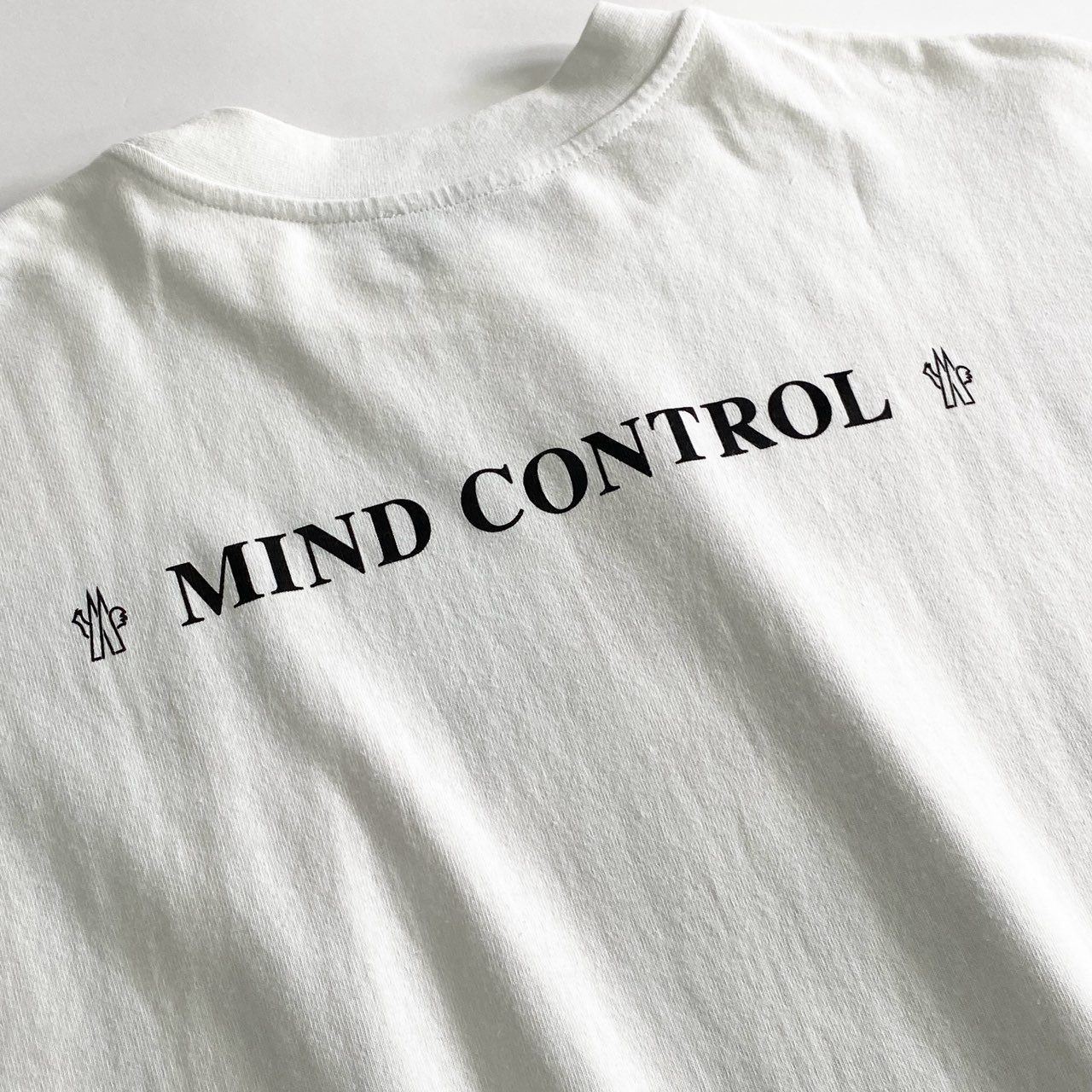 モンクレール パームエンジェルス コラボ 半袖 Tシャツ バック モンクレール パームエンジェルス コラボ 半袖 Tシャツ バック
