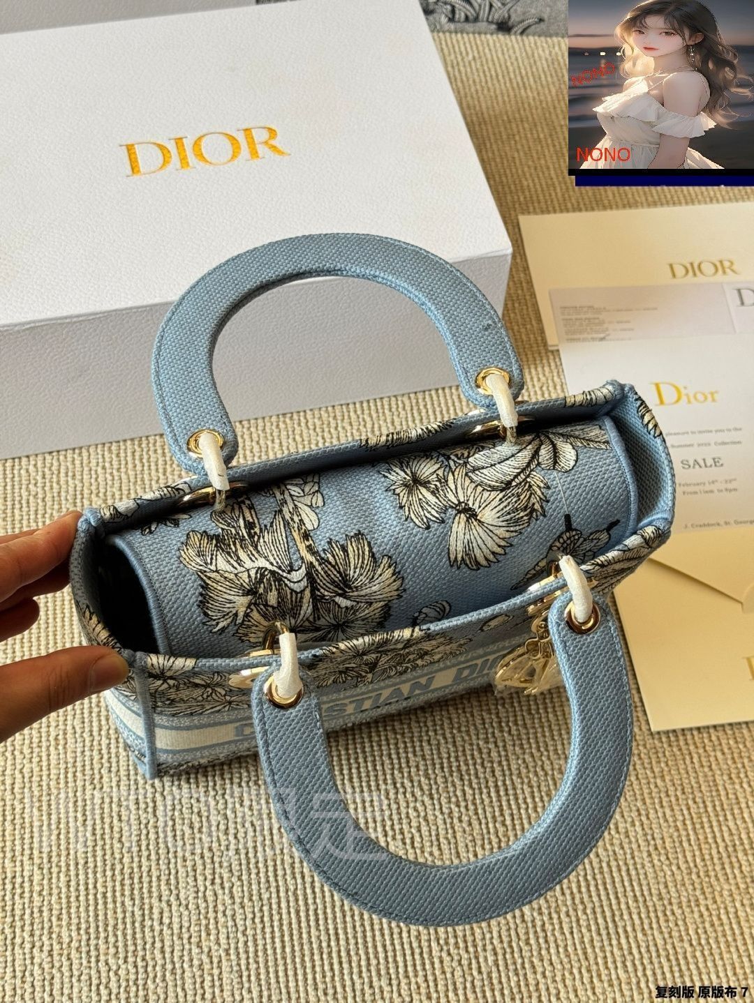 【花々で作られたスターが可愛らしい♡】DIOR ハンドバッグ 210.jpg