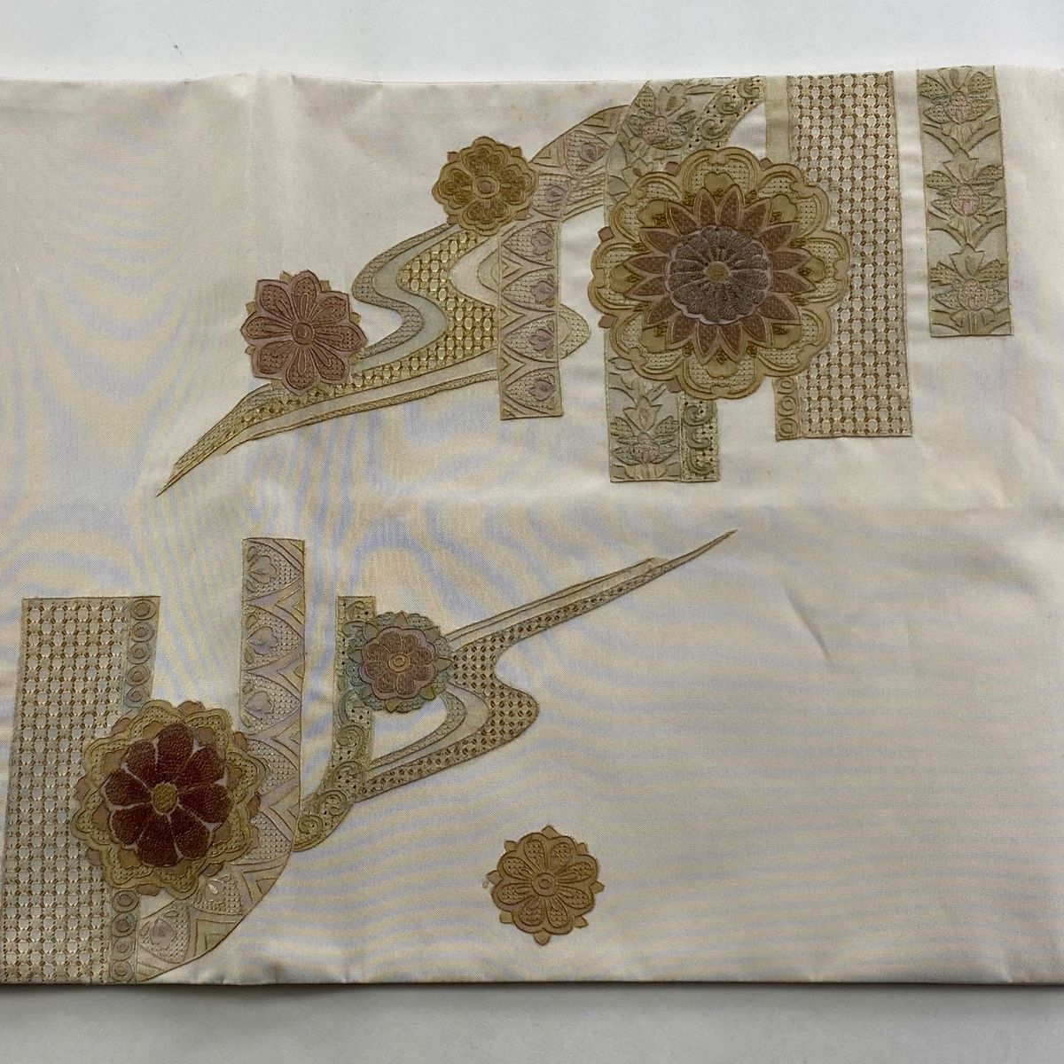 刺繍 袋帯 お太鼓柄 金糸 正絹 袋帯 秀品 華文 組紐 刺繍 金糸 クリーム お太鼓柄 正絹 【中古