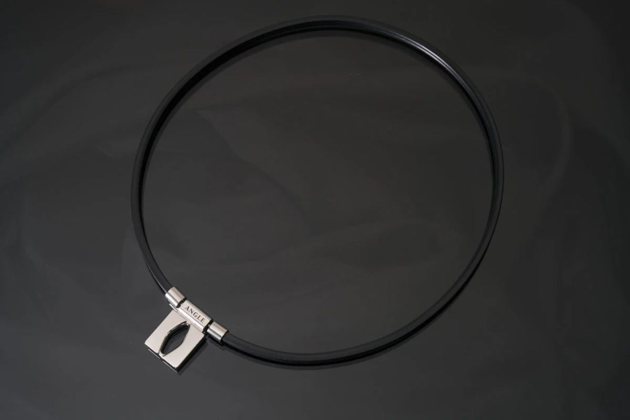 医療機器 ANGLE e.MODEL 01 NECKLACE プラチナ ブラック Ｌ 50cm