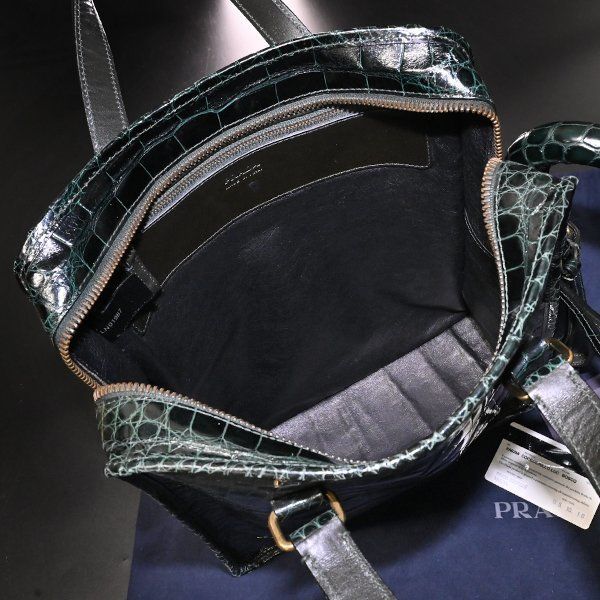 希少！PRADA プラダ　レザービジネスバッグ美品 本物 超美品 プラダ 極希少 ランウェイ限定 クロコダイルレザー