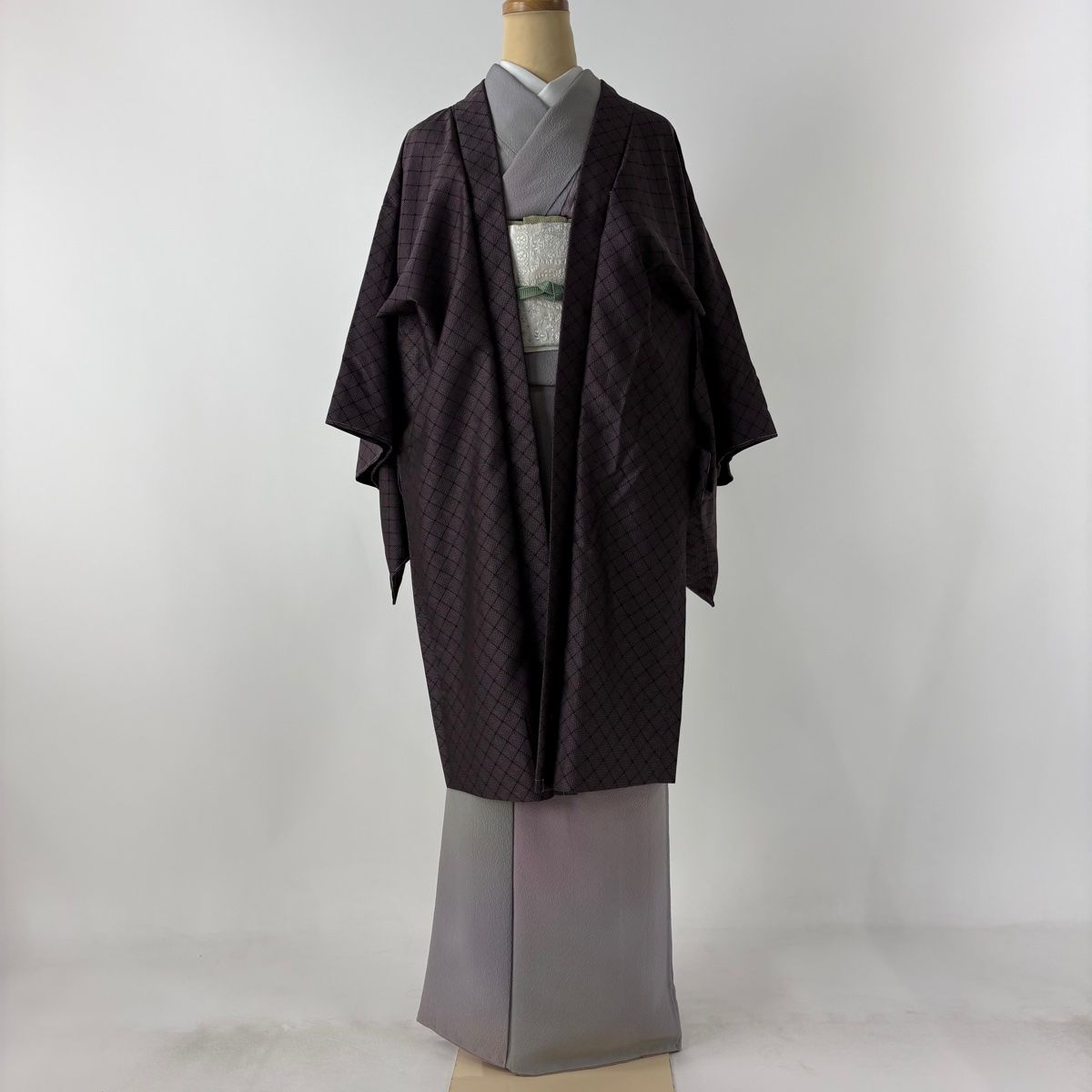 羽織 身丈97.5cm 裄丈63.5cm S やまと 菱 小豆色 正絹