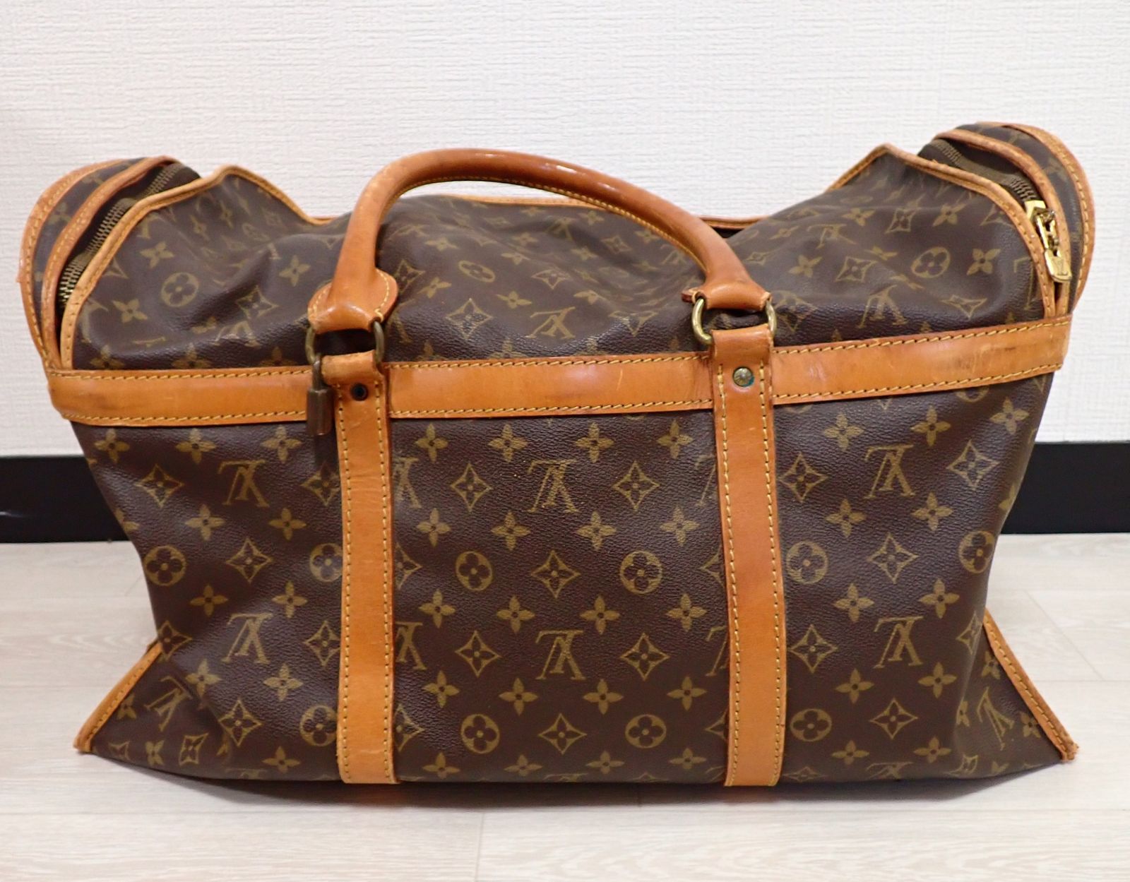 Louis Vuitton モノグラム　サックシャン50ペット用キャリーバッグ ルイヴィトン サックシャン50 ドッグキャリー バッグ 中型犬用 M42021