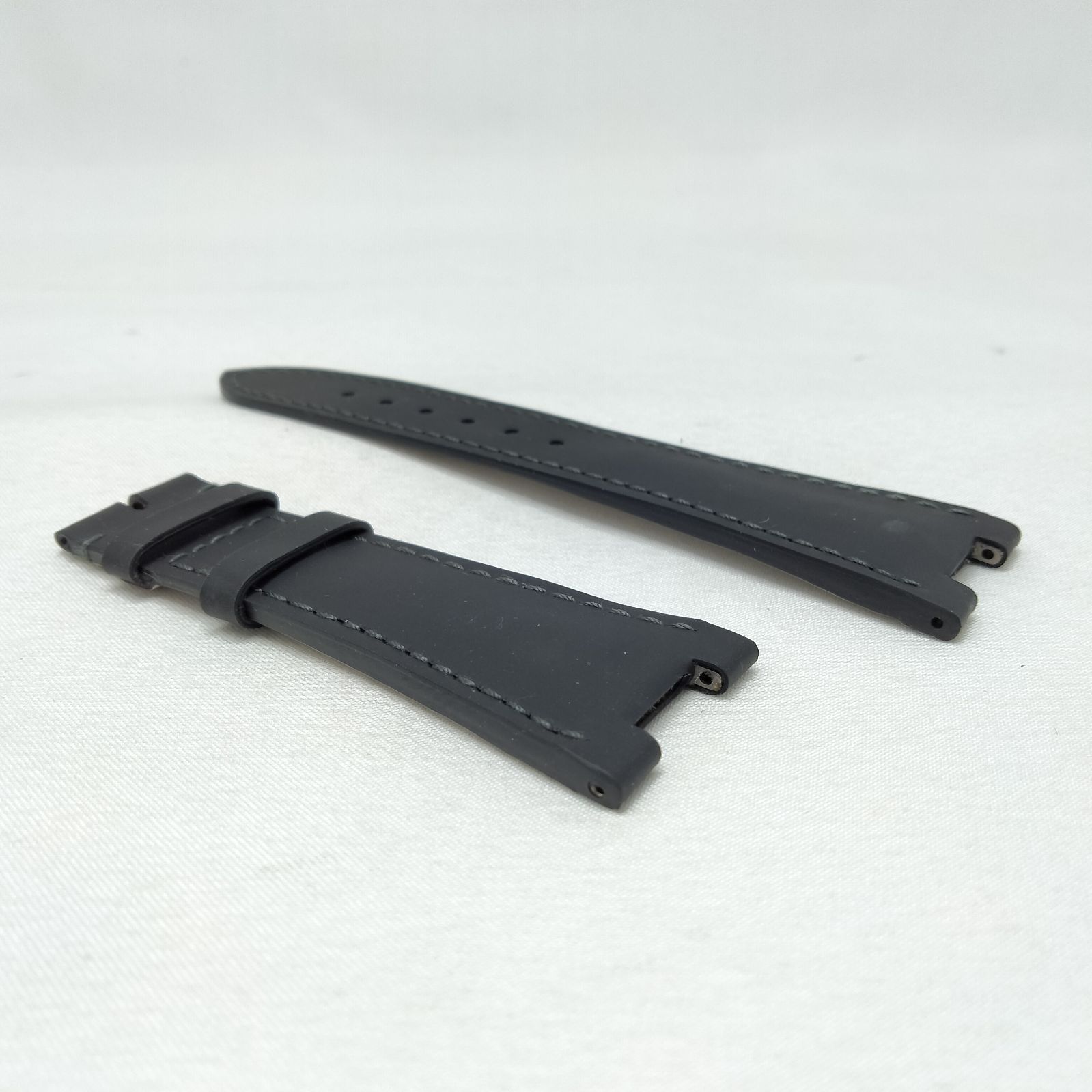 安い!かわいい! ️PATEK PHILIPPE ️パテックフィリップ 時計ベルト ブラック ラバー ファッションアイテム