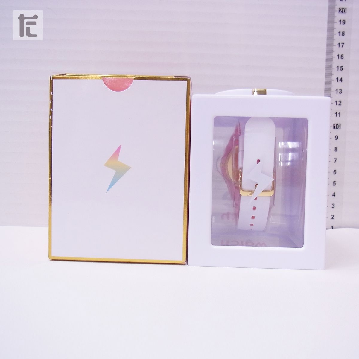 ポケモンセンター×ICE-WATCH メガトウキョーR ピカチュウ 腕時計
