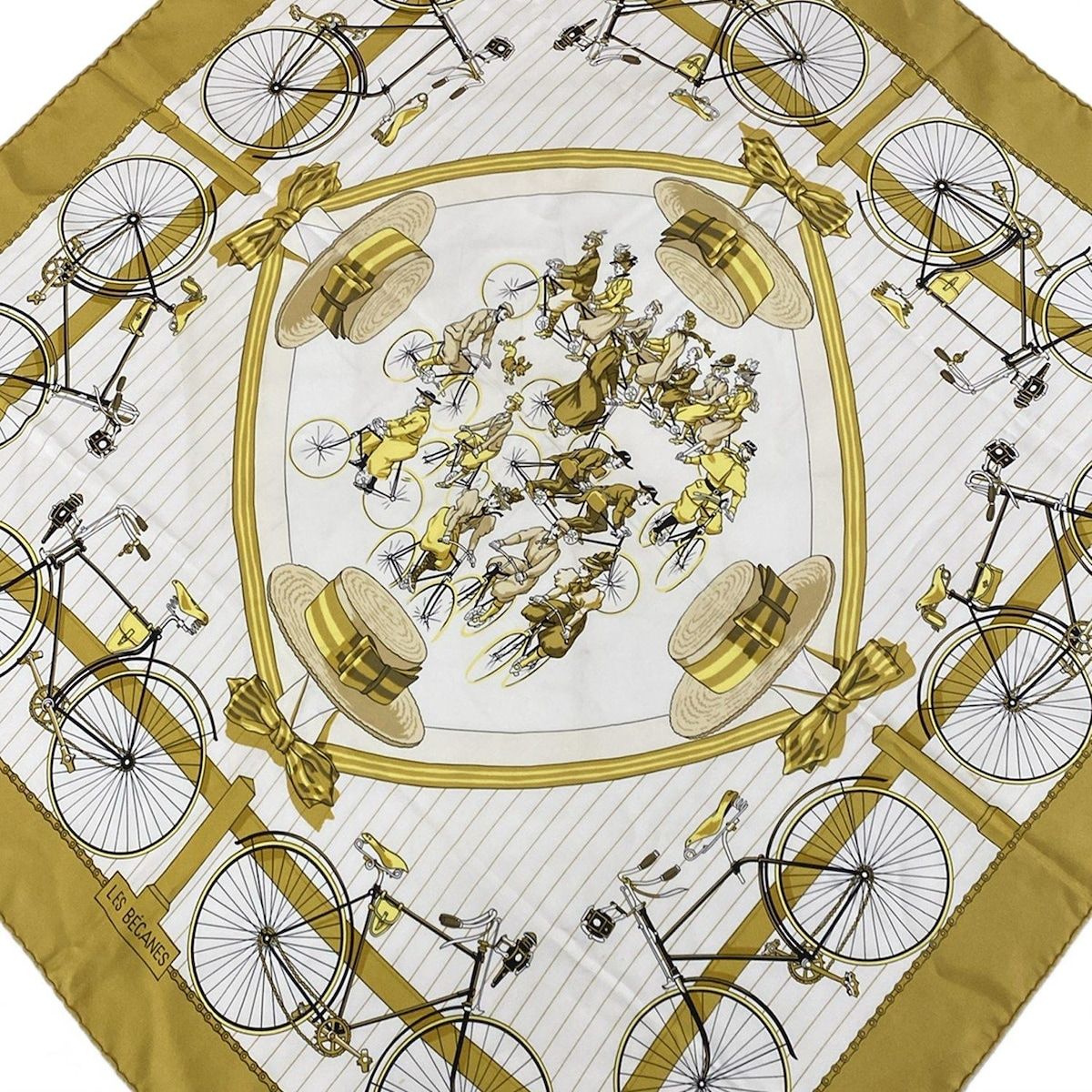 HERMES(エルメス) スカーフ カレ90 アイボリー×ダークイエロー×マルチ  