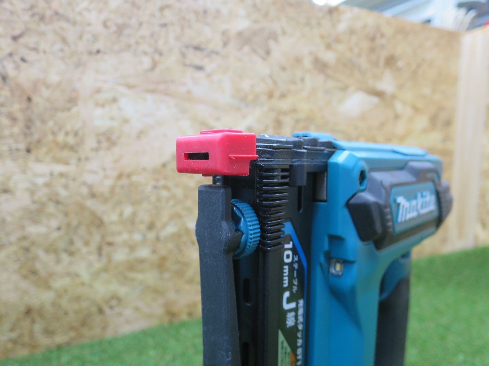 マキタ makita 充電式タッカ 18V バッテリ 充電器別売 ケース付 ST121DZK HRDEVELOPMENT_JP