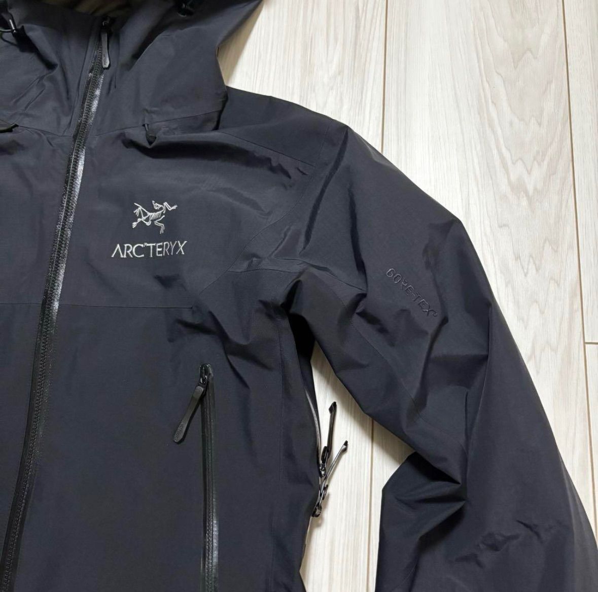 美品　アークテリクス　ベータSLハイブリッド　メンズXS 黒　ゴアテックス ARC'TERYX アークテリクス ベータSLジャケット メンズ ゴアテックス