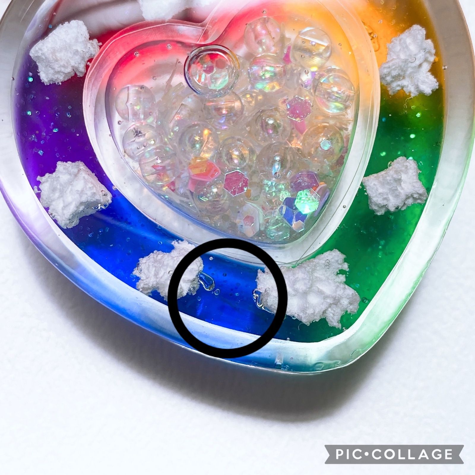 レジン ハンドメイドキーホルダー ダブルハートシェイカー 虹と雲