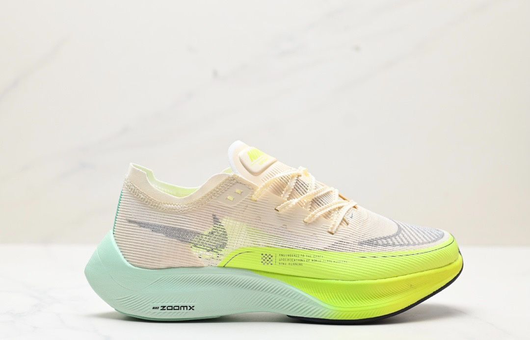 ナイキ Nike ZoomX Vaporfly NEXT% 2   スニーカー