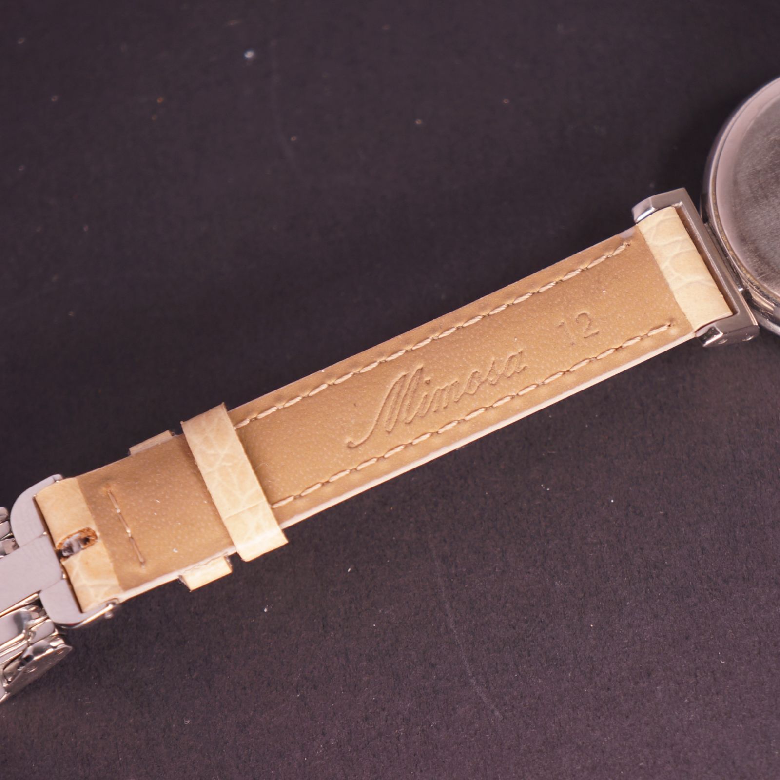 有 電波ソーラー