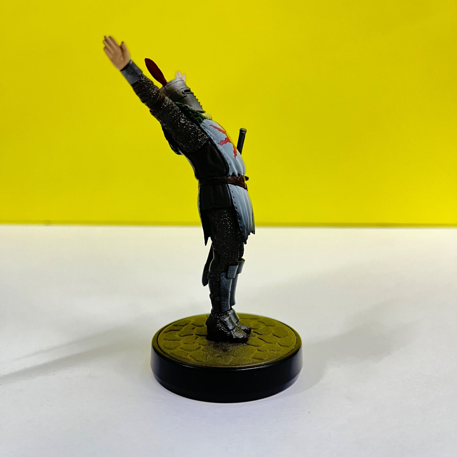Amazon.co.jp: amiibo 太陽の戦士 ソラール (DARK SOULS