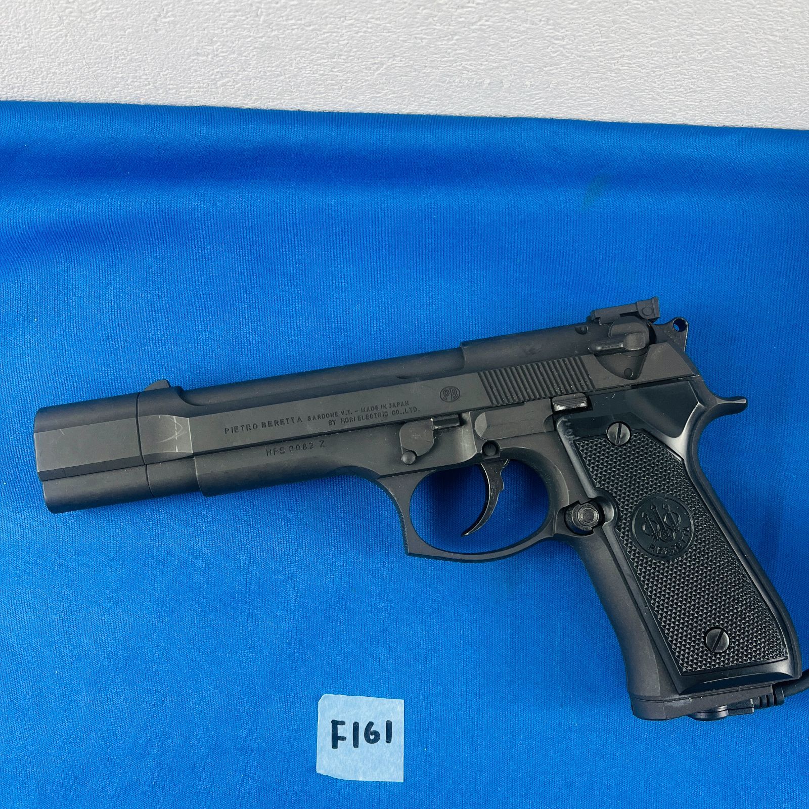 ◇F161【通電動作OK】PS1用 ガンコン BERETTA M92FS TARGET