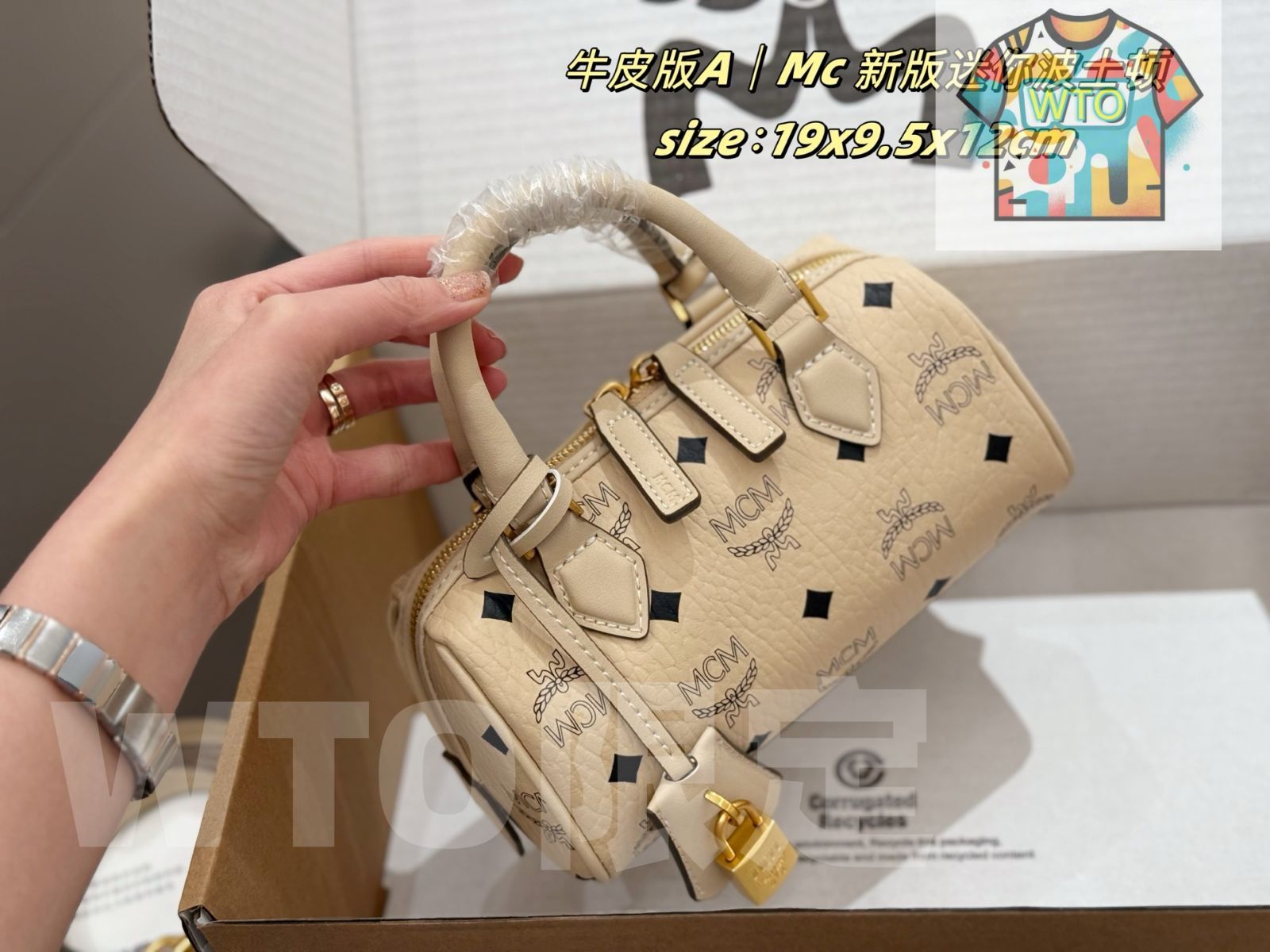 MCMボストンバッグ　ホワイト　美品 旅行用バッグ MCM 新モデルのロックボストンバッグ -YW98 - メルカリ