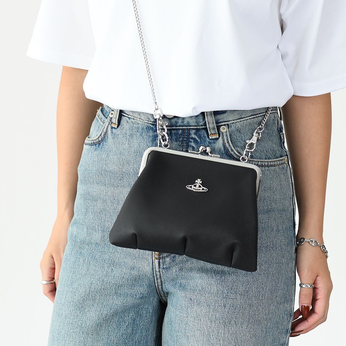 Vivienne Westwood ブラックがま口ショルダーバッグ GRANNY チェーンショルダーバッグ レザー ブラック がま口 2WAY