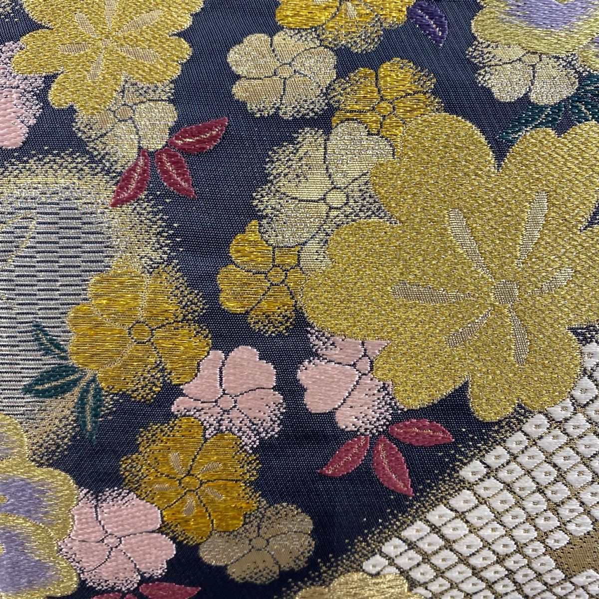 袋帯 美品 秀品 振袖向き 草花 七宝 金銀糸 箔 銀色 六通 正絹