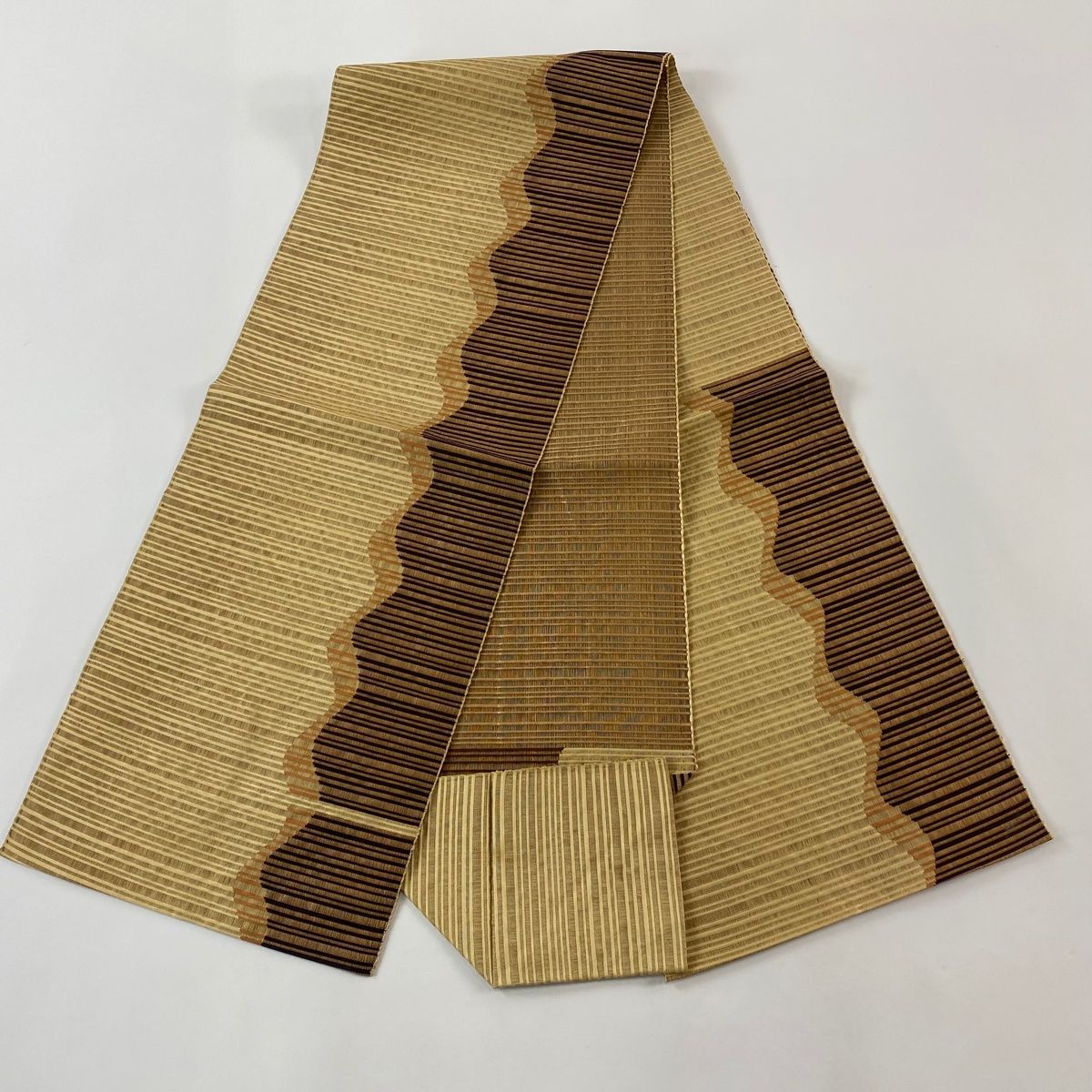 名古屋帯 優品 八寸名古屋帯 松葉仕立て 縞 よろけ縞 薄茶色 正絹