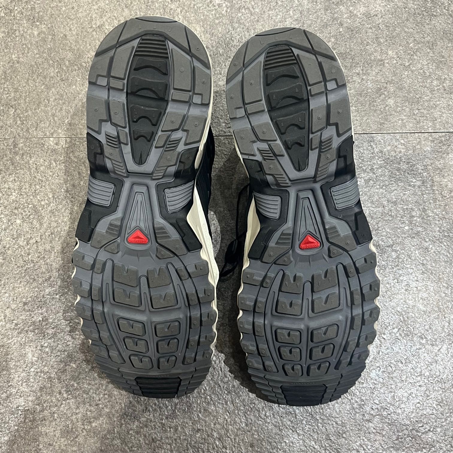 美品 DSM x SALOMON ACS PRO 473494 コラボ スニーカー ドーバー 