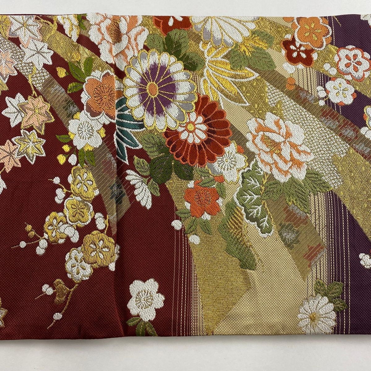 袋帯 美品 名品 やまと 草花 熨斗 金糸 箔 えんじ色 六通 正絹