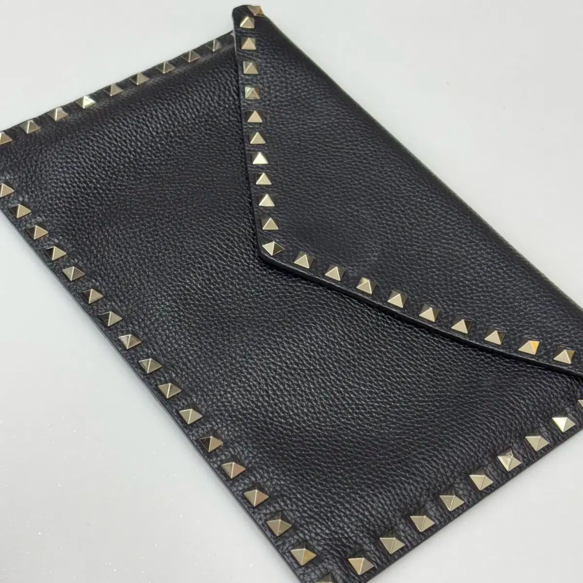 Valentino(ヴァレンティノ) ロックスタッズ カーフレザー