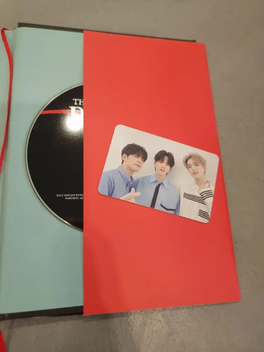 DAY6 ウォンピル Wonpil イヤホン DAY6 4th Album The DECADE DAY6