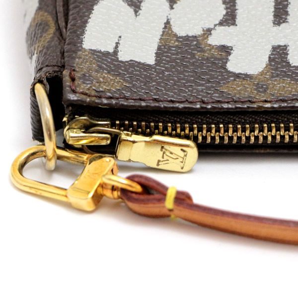 ルイヴィトン LOUIS VUITTON グラフィティ ポシェット アクセソワール