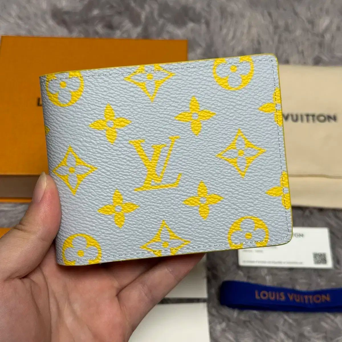 フルセット Louis Vuitton ルイヴィトン エクリプス ミュルティプリ ウォレット 二つ折り財布 グレー イエロー