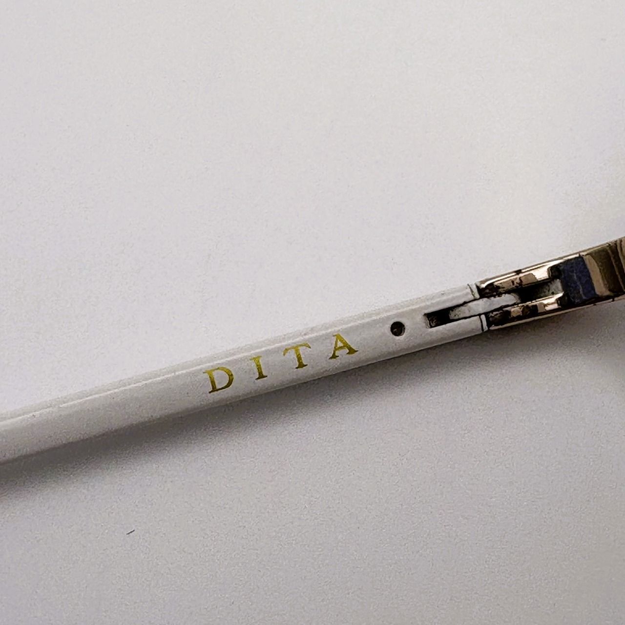 DITA FLIGHT-TITANIUM サングラス ホワイトシルバー DITA FLIGHT TITANIUM サングラス ホワイト【レンズ交換可能