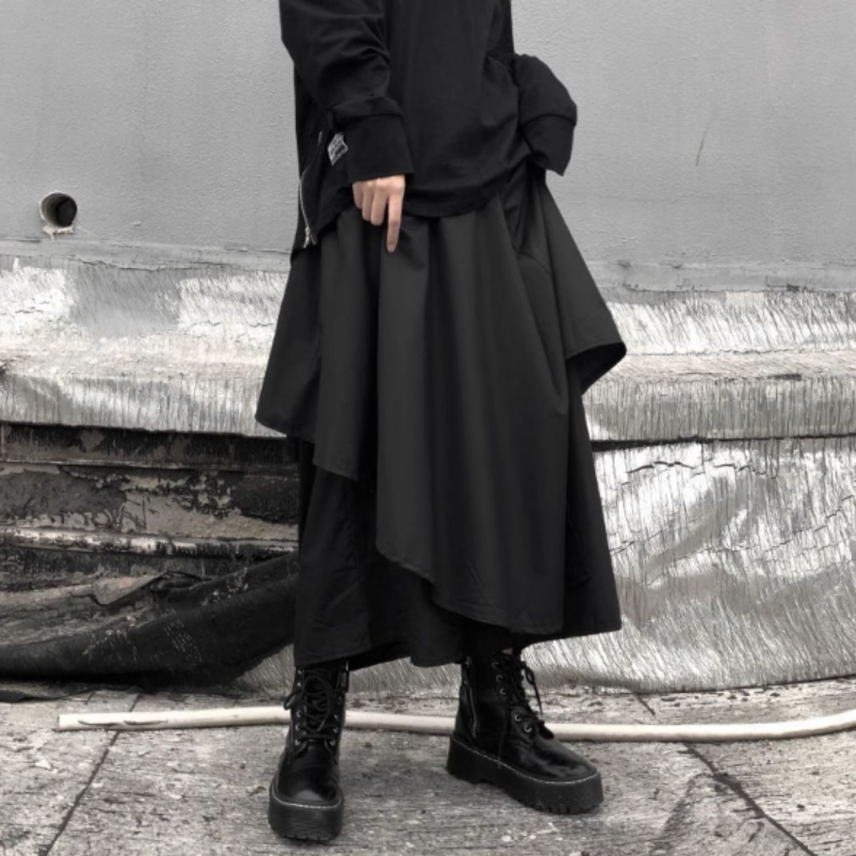 レイヤードパンツ 黒 レディース モード系 ワイドフレア - メルカリ