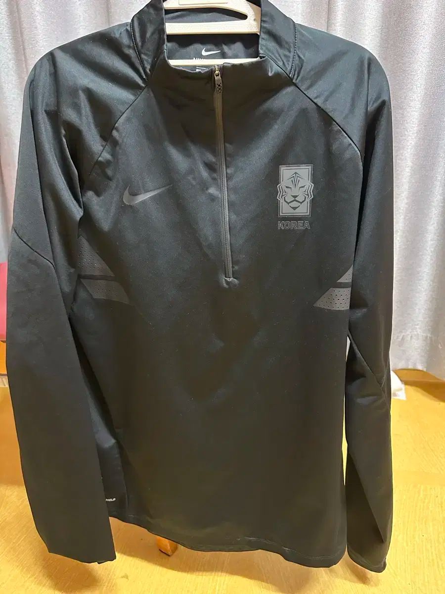 【SALE，定番人気】 L 20 ー 22 大韓民国 サッカー 韓国国家代表 選手用支給用 シールドトップ その他