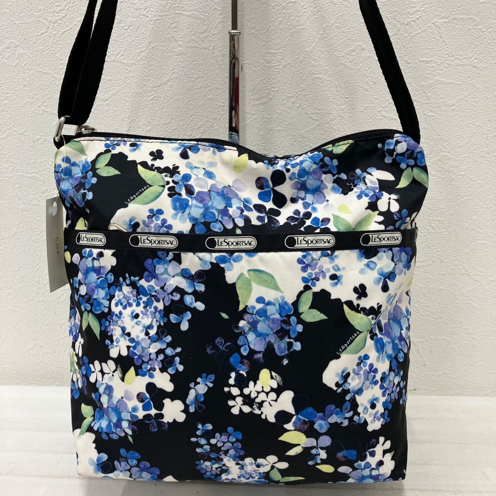 5302 LeSportsac レスポートサック ショルダーバッグ クロスボディ 肩 