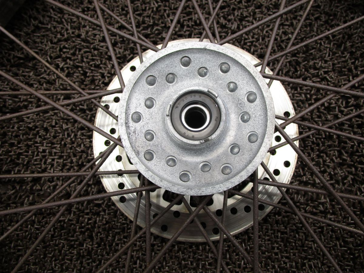 フロントホイール