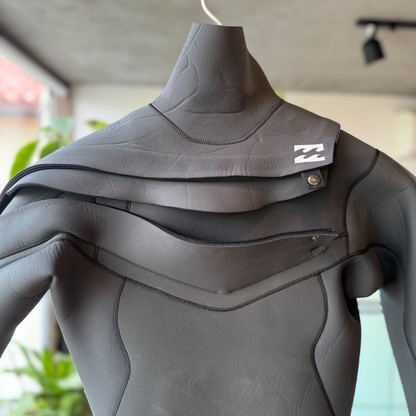 ウエットスーツ