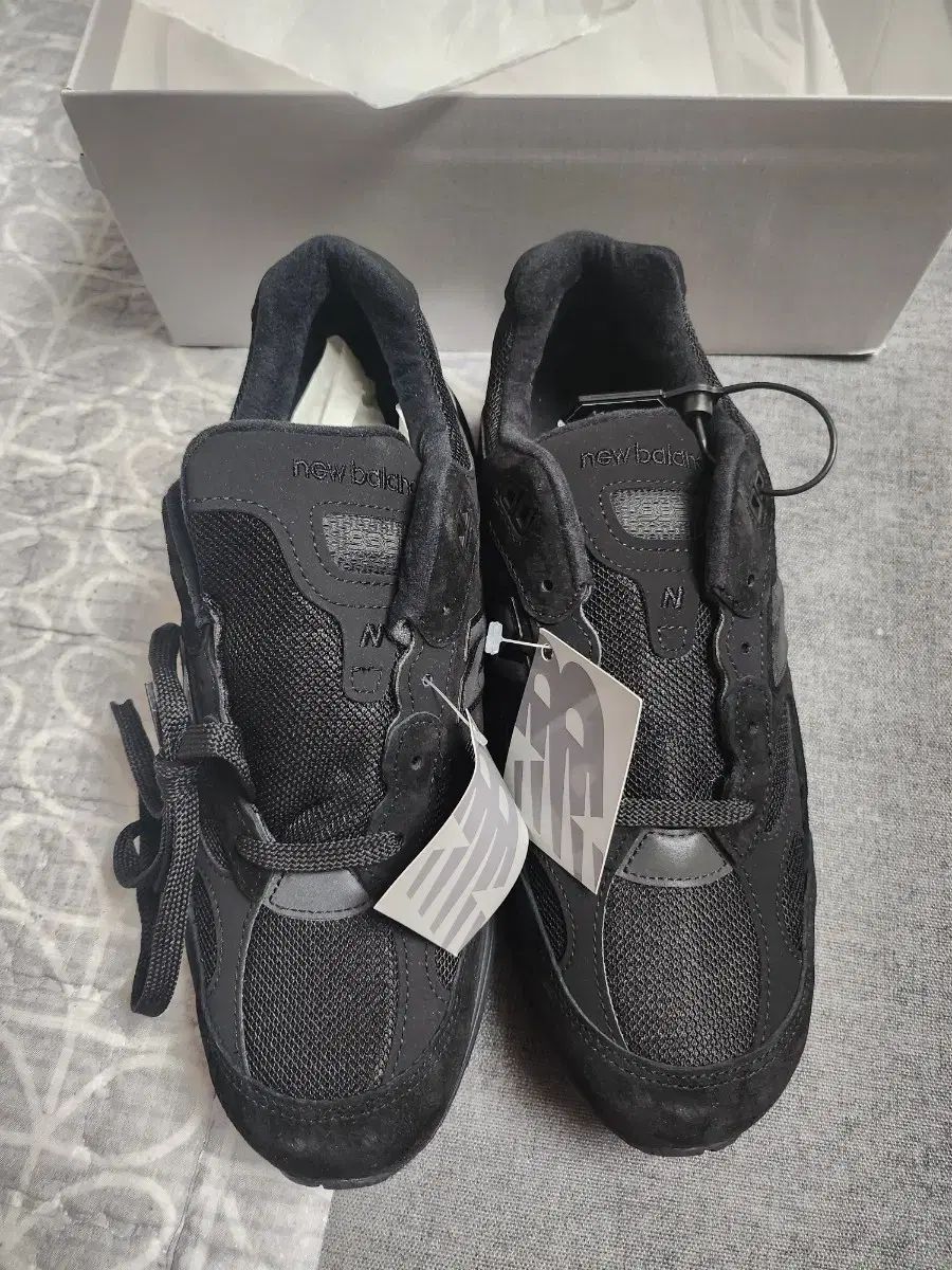 ニューバランス