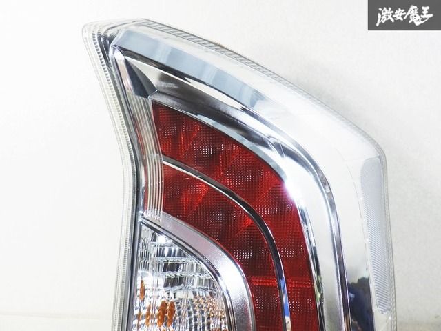 トヨタ プリウス ZVW30 純正 テールランプ 右 STANLEY 47-55 トヨタ☆プリウス ZVW30 純正 右テールライト STANLEY P8007/47
