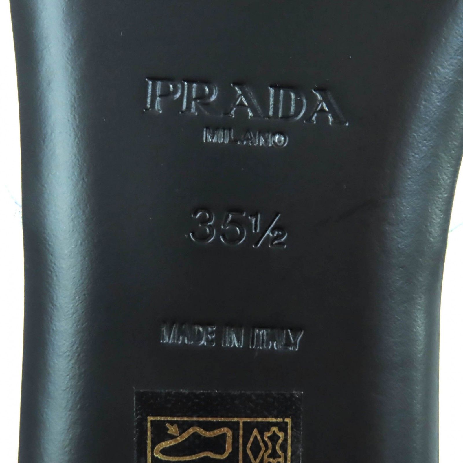 1XX636 トライアングルロゴ