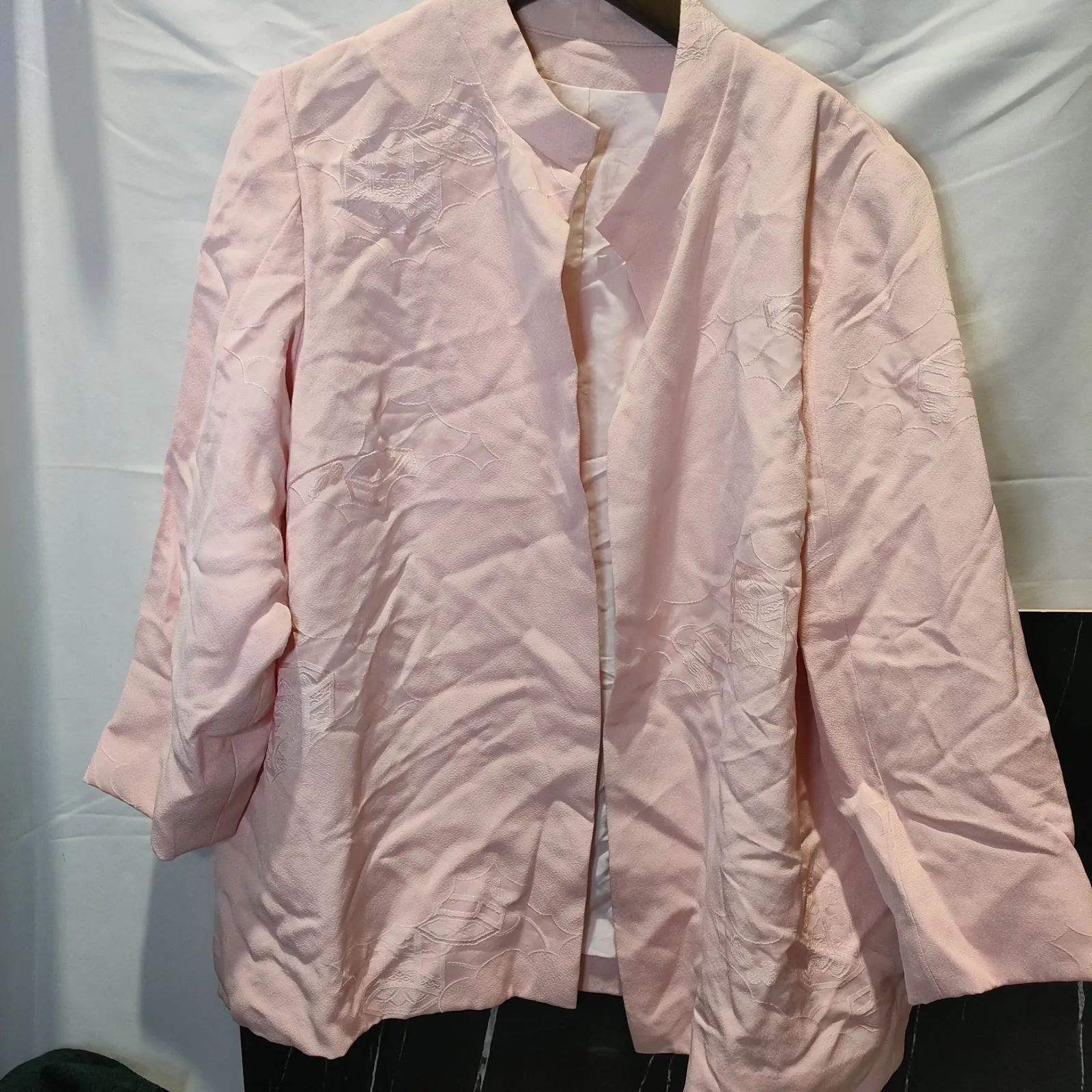 21【リメイク】和柄 古布 ジャケット トップス 家紋 花柄 ピンク 羽織 