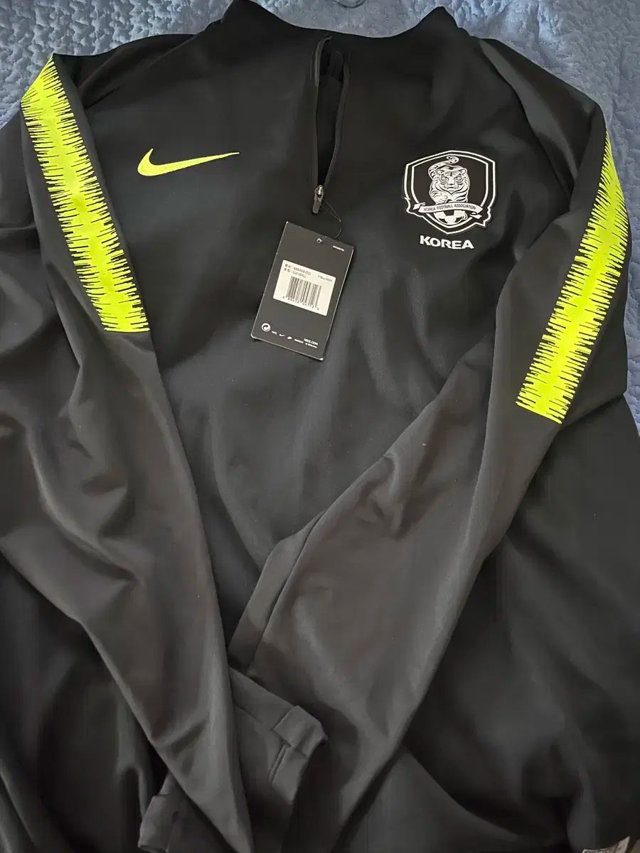 超激レア‼︎ お買い得品 老礦石 ニ眼天珠 黒朱砂 超激レア‼︎ 古代老