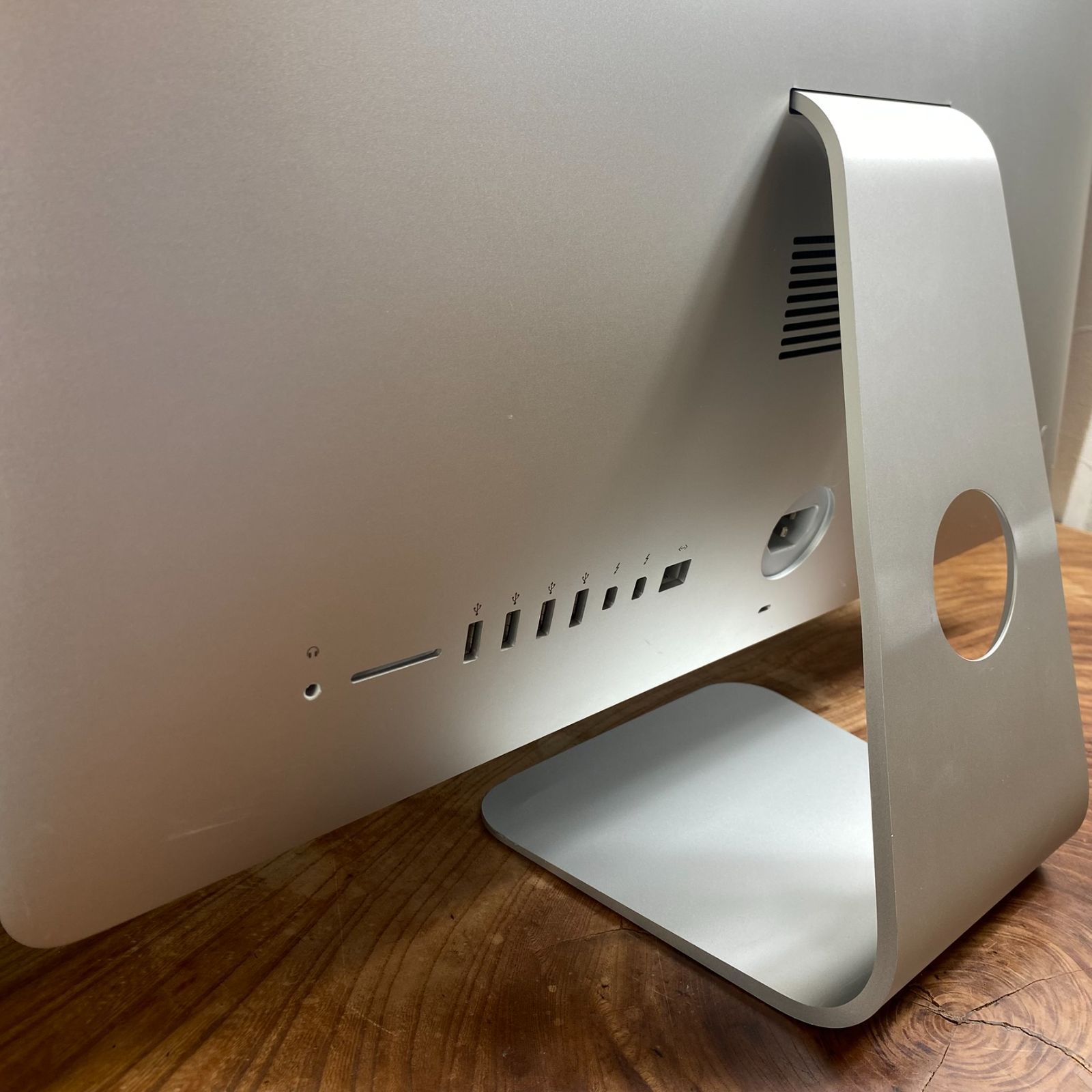 4K 21.5-inch
