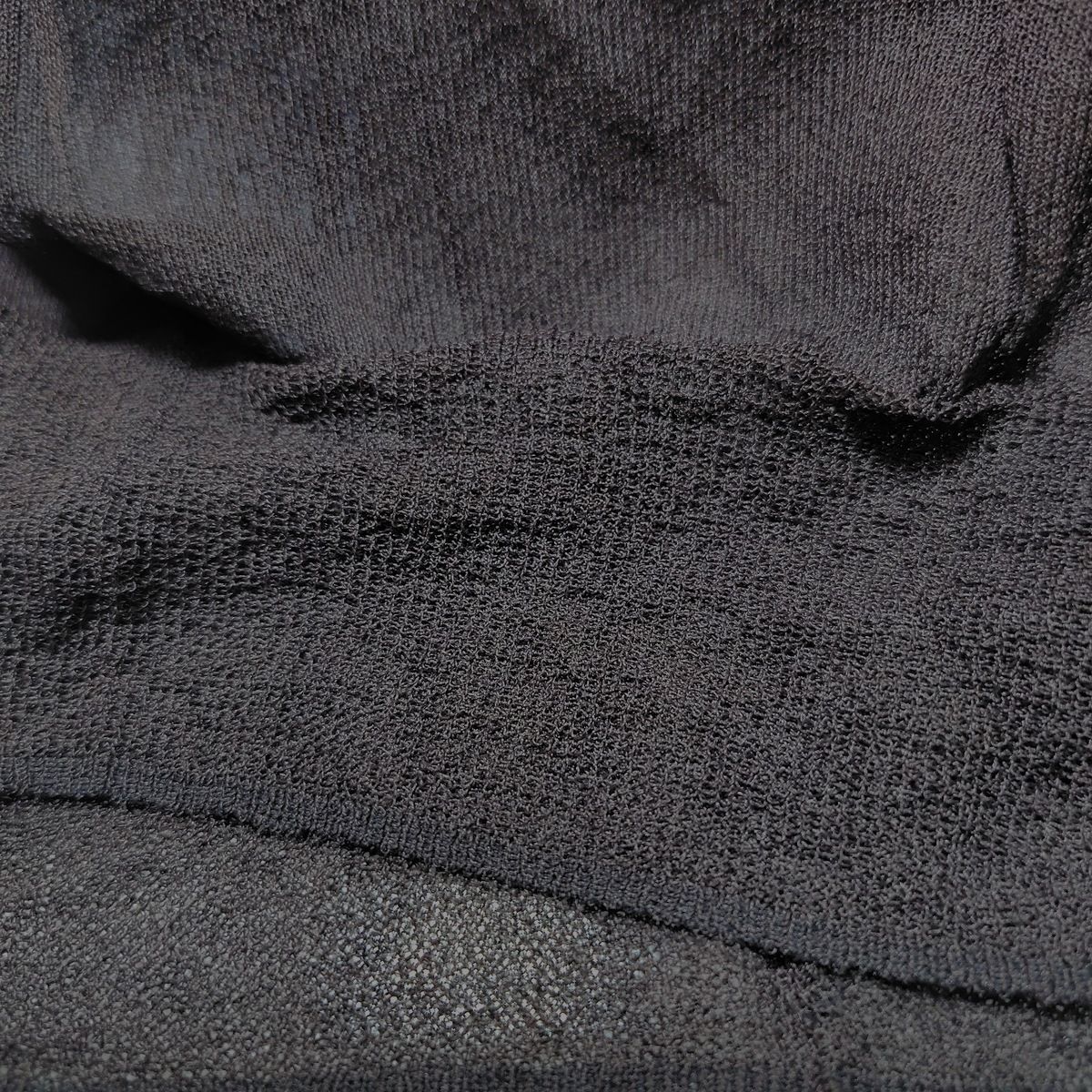 ダークブラウン