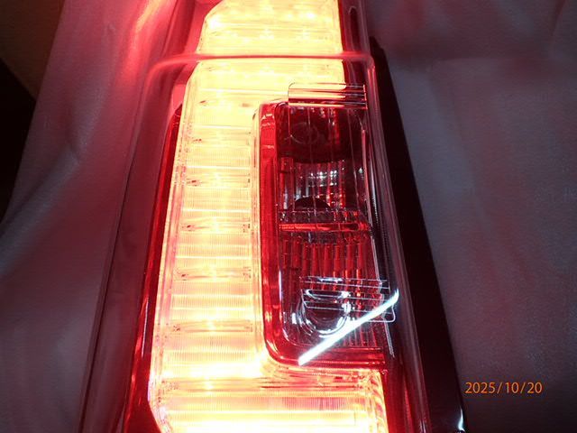 タント LA600S テールライト テールランプ 左 tokaidenso 20516 81560-b2582