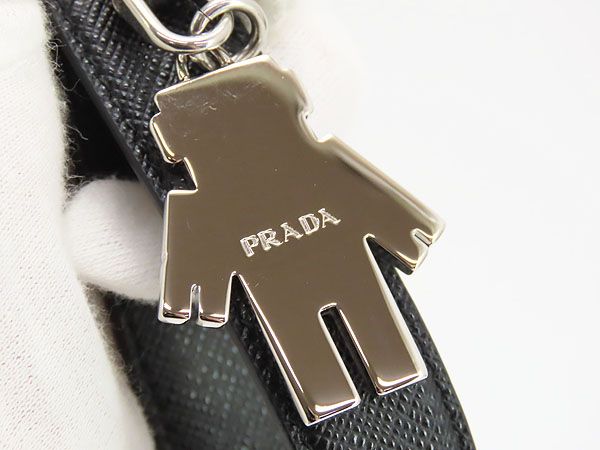 【新品同様】プラダ　PRADA　サフィアーノ　ロボット　キーリング　キーホルダー　チャーム　NERO ブラック　2PP040